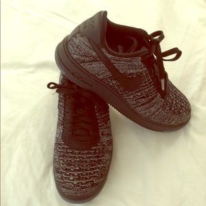 Nike Air Force Flyknit 9